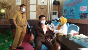 Anggota DPRD Way Kanan di Vaksinasi Covid – 19 Tahap 2