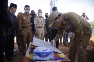 Bupati Adipati Hadiri Peresmian CNS Mart dan Peletakan Batu Pertama Pembangunan Central UKM di Negara Batin