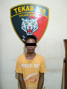 Kepergok Polisi, Pelaku Membuang Bungkusan Ditangkap Anggota Polsek Rumbia Lamteng