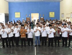 Sekda Tubaba Kukuhkan Pengurus Unit Pengumpul Zakat di Tiga Kecamatan Tubaba