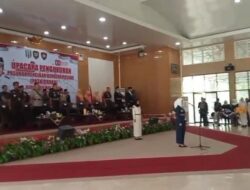 Bupati Way Kanan Pimpin Upacara Pengukuhan Paskibraka 2025