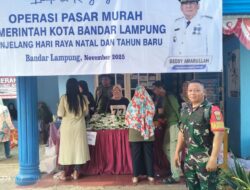 Babinsa Kelurahan Tanjung Agung Raya Langsung Pantau Giat Pasar Murah