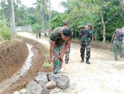Kodim 0410/KBL Melaksanakan Karya Bakti Imbangan Membangun Infrastruktur dan Memberdayakan Masyarakat