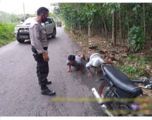 Bhabinkamtibmas Lakukan Operasi Yustisi di Baradatu