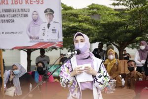 Ketua TP PKK Kabupaten Way Kanan Ikuti Baksos dan Bazar Peringatan HUT DWP Ke 22 dan Hari Ibu Ke 93 Tahun 2021