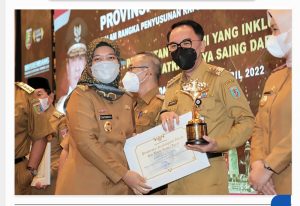 Kabupaten Way Kanan Raih PPD SABURAI Tahun 2022, Atas Pencapaian Penanggulangan Kemiskinan Terbaik