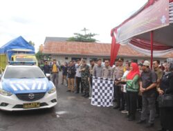 Polresta Bandar Lampung Kawal Distribusi Logistik Pemilu Dari Gudang KPU Menuju PPK