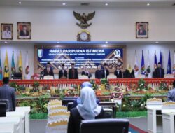 Sekdaprov Lampung Fahrizal Darminto Hadiri Paripurna PAW Anggota DPRD