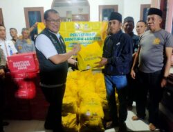 Gubernur Arinal Beri Bantuan Sembako dan Buffer Stock Untuk Satgas Penanggulangan Konflik Satwa Liar, dan Korban Terkaman Harimau di Kecamatan Suoh Lampung Barat