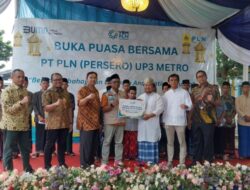 Berbagi Kebahagiaan Ramadhan, YBM PLN Salurkan Ratusan Paket Sembako dan Santunan kepada Mustahik di Lampung