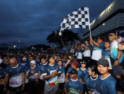 Gubernur Arinal dan Ibu Riana Bersama Ribuan Peserta Ramaikan Lampung Half Marathon 2024, Acara Berlangsung Meriah dengan Kehadiran Artis Soraya Larasati dan Ricky Perdana