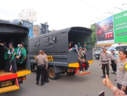 Aksi Solidaritas Berlangsung Damai, Dua Truck Dalmas Polresta Bandar Lampung Bantu Antar Massa Aksi Kembali Pulang