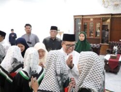 Pj. Gubernur Samsudin Gelar Do’a Bersama dan Santuni Anak Yatim