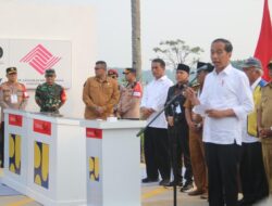 Jokowi Lanjutkan Kunjungan ke Lampung Barat dan Tanggamus dengan Pengawalan Ketat Polda Lampung