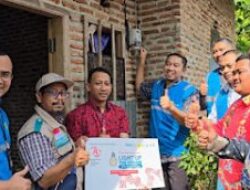 Kado Hari Kemerdekaan RI 79, PLN Nyalakan 39 Sambungan Listrik Gratis Light Up the Dream untuk Keluarga Prasejahtera di Lampung