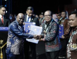 Lampung Raih Penghargaan Provinsi Pembina KKP HAM 2024 pada Puncak Peringatan Hari HAM Sedunia Ke-76