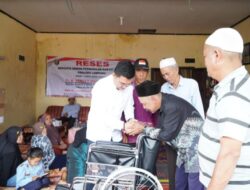 Reses Yanuar Berikan Bantuan Kursi Roda untuk Penyandang Disabilitas