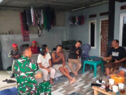 Babinsa Koramil 410-01/PJG Jalin Silaturahmi dengan Warga Binaan melalui Anjang Sana di Kampung Ciakong