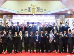 Walikota Eva Dwiana Dan Wakil Walikota Deddy Amarullah Hadiri Rapat Paripurna DPRD Kota Bandar Lampung