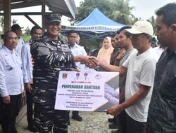 Sinergi dengan Pemerintah Daerah, Lanal Lampung Gelar Panen Raya Ikan Nila dalam rangka mendukung Ketahanan Pangan Kabupaten Tanggamus