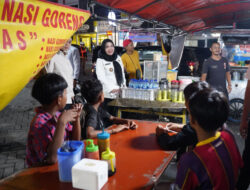 Walikota Eva Dwiana Bagikan Kompor Gas Gratis untuk Pelaku UMKM