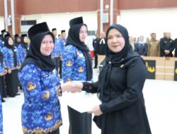 Hj. Eva Dwiana Resmi Mengangkat Sekaligus Melantik Pada Pengambilan Sumpah Jabatan Pegawai PPPK Tahap I