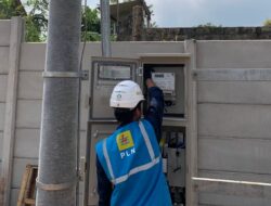 Jelang Kemerdekaan RI PLN UP3 Metro Dukung Kemajuan Industri Lampung Tengah, Sambung Listrik 105 kVA untuk PT Indah Kreasi Eko Andalas