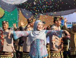 Pemkot Bandarlampung Gelar Pawai BudayaTari Ngigel