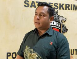 3 oknum wartawan pemeras  menuju persidangan