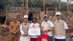 Jelang Hari Kesaktian Pancasila, YBM PLN UP3 Pringsewu Gerak Cepat Salurkan Bantuan Korban Bencana