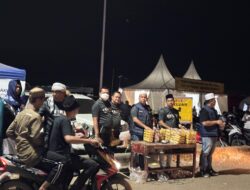 Polda Lampung Peduli, Ditreskrimsus Bagikan Snack Kepada Jemaah Ijtimah Tabligh Akbar