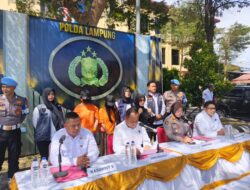 Dirreskrimsus Polda Lampung Gelar Kasus Dua Pelaku Promosi Judi Online