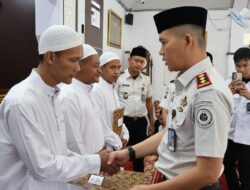 Sujud Bersama di Hari Kemenangan: Harmoni Petugas dan Warga Binaan Lapas Kotabumi, 579 Warga Binaan Terima Kado Istimewa Idul Fitri 1447 H