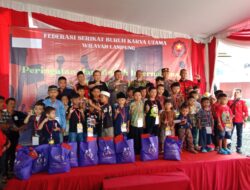 May Day di Lampung : Polisi Gelar Khitan Massal Hingga Bagi Ratusan paket Sembako