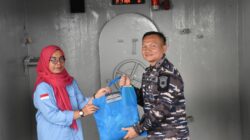 Guskamla Koarmada I BKO KRI Imam Bonjol-383 Gelar Bakti Sosial dan Open Ship di Lampung