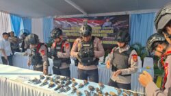 Satuan Brimob Polda Lampung Amankan Pemusnahan Ratusan Senjata Api Rakitan dan Amunisi Serahan Masyarakat