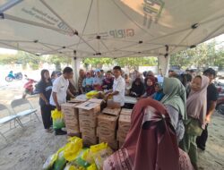 Disperindag Way Kanan dan Bulog Salurkan 900 Liter Minyakita Murah di Pasar Km 2