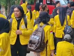 Usung Tema “Merebut Kemerdekaan”, Ratusan Mahasiswa UI Gelar Aksi di Bundaran HI